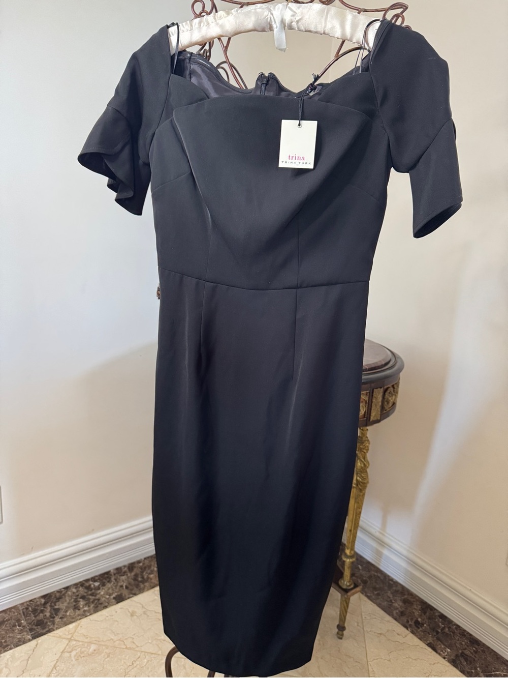 Trina Turk Black Scallop Neck Sheath Dress